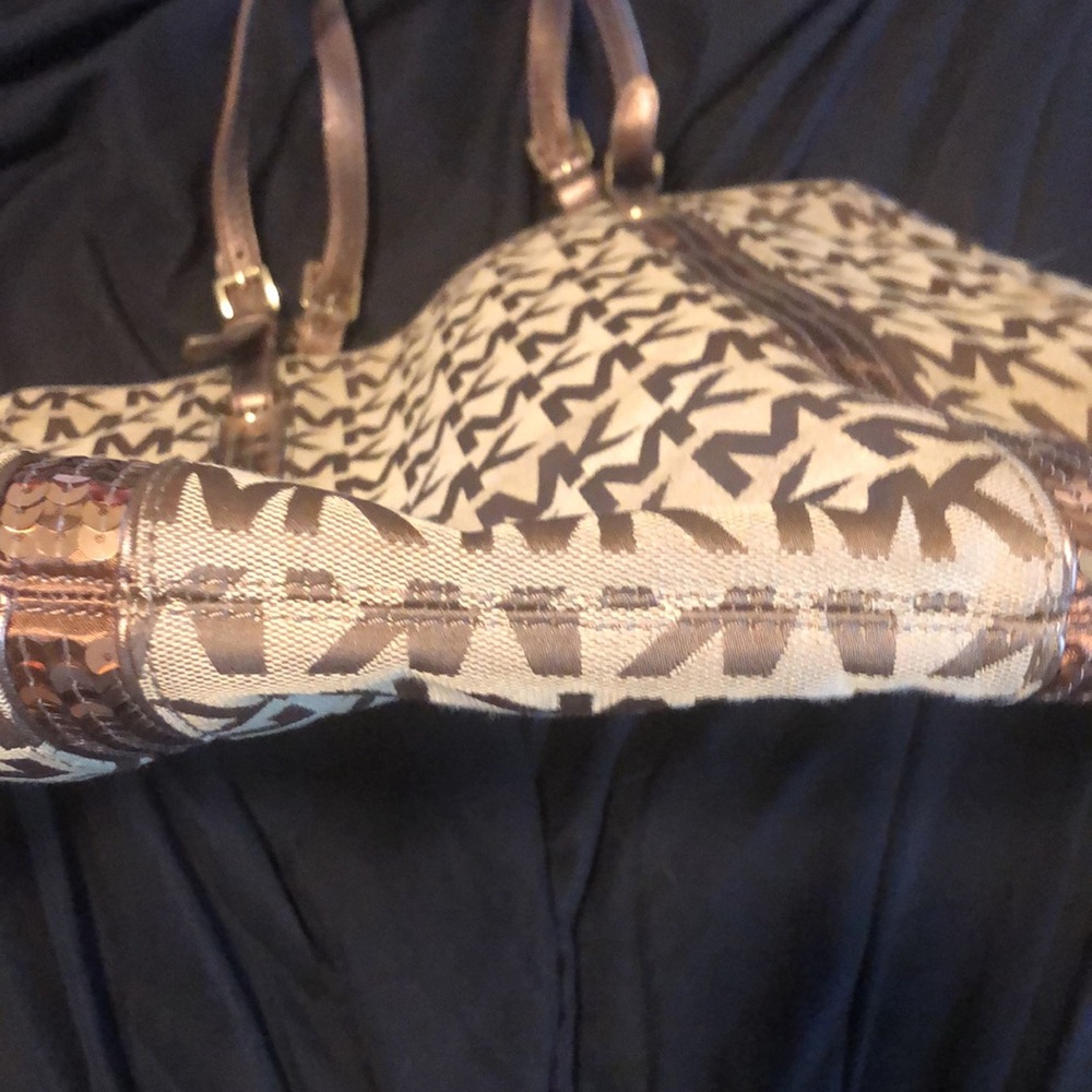 Michael Kors Monogram Purse - image 6